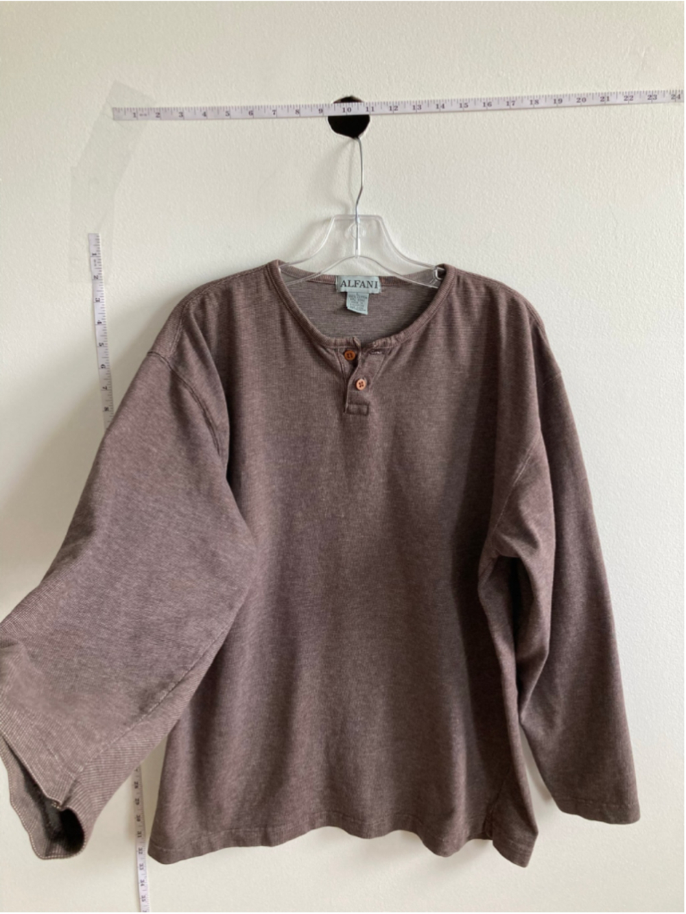 Alfani L True Vintage Cozy Wizard Fantasy Renaissance Townsfolk Slacker Henley
